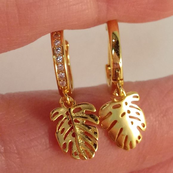 18K Yellow Gold Plated Diamond Zircon Carved Leaf Dangle Earrings Party Gift - Picture 5 of 5